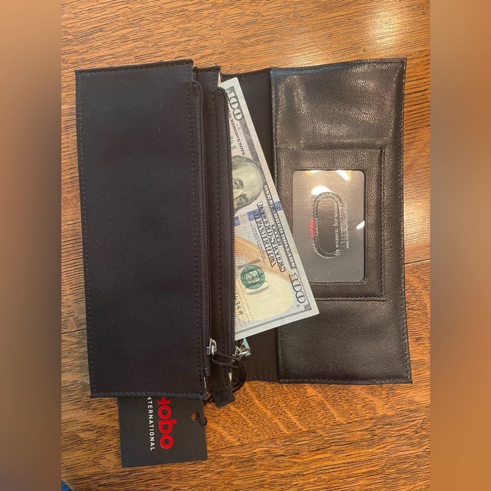 HOBO Black Wallet Classic Leather Design